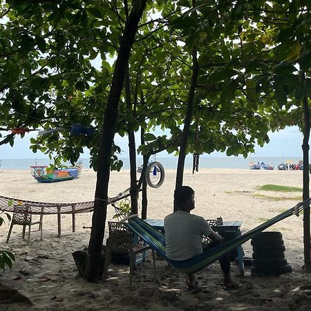 Beachcampers Only For Foreign Traveler'S Alappuzha Exterior photo