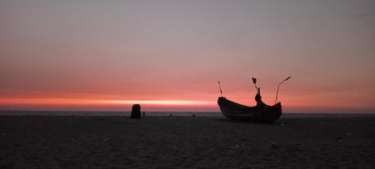 Beachcampers Only For Foreign Traveler'S Alappuzha Exterior photo